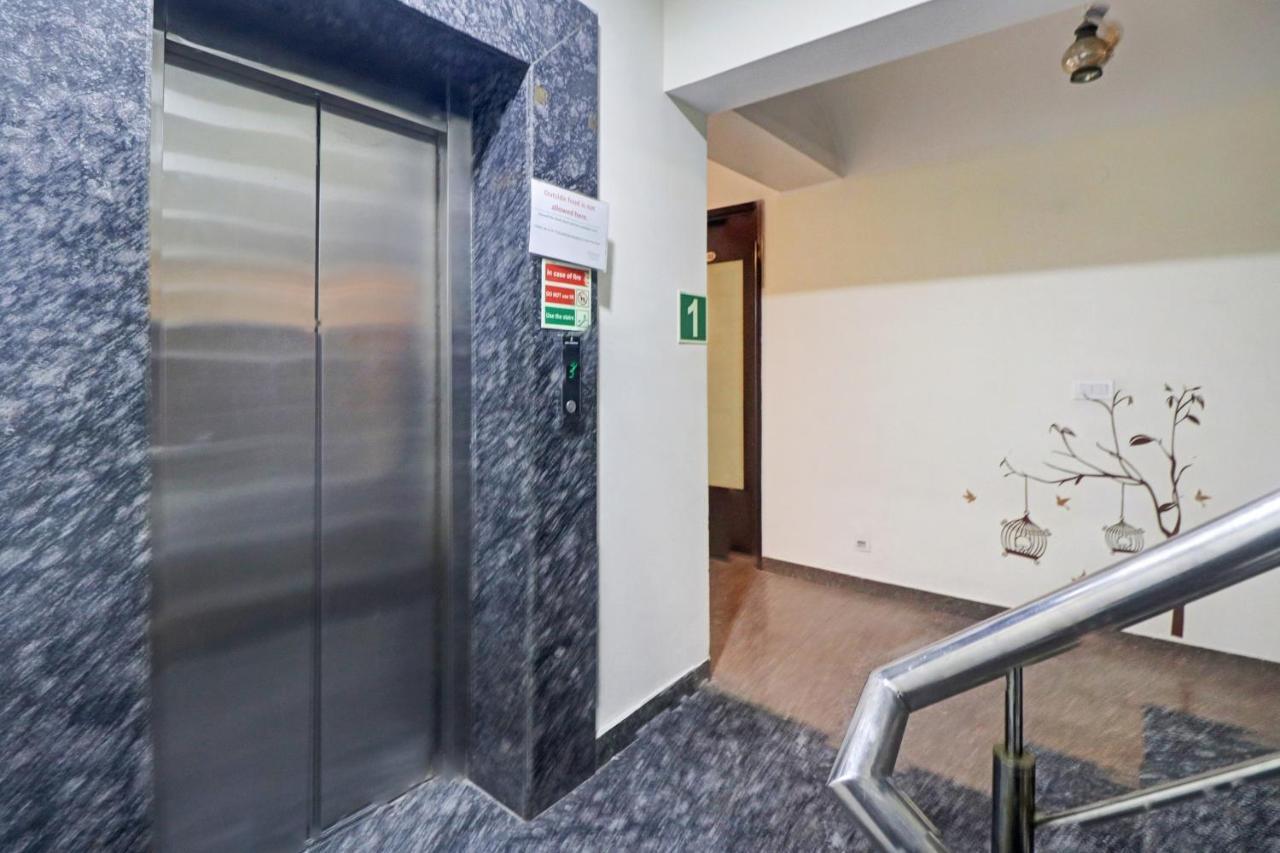 Oyo 12675 Hotel Star Inn Νέο Δελχί Εξωτερικό φωτογραφία